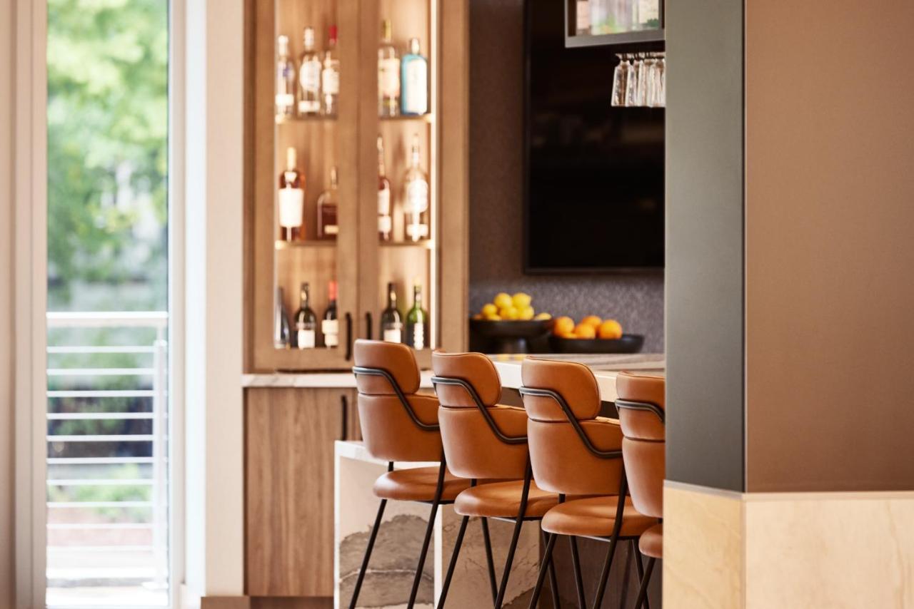 Ac Hotel By Marriott Atlanta Perimeter Дънууди Екстериор снимка