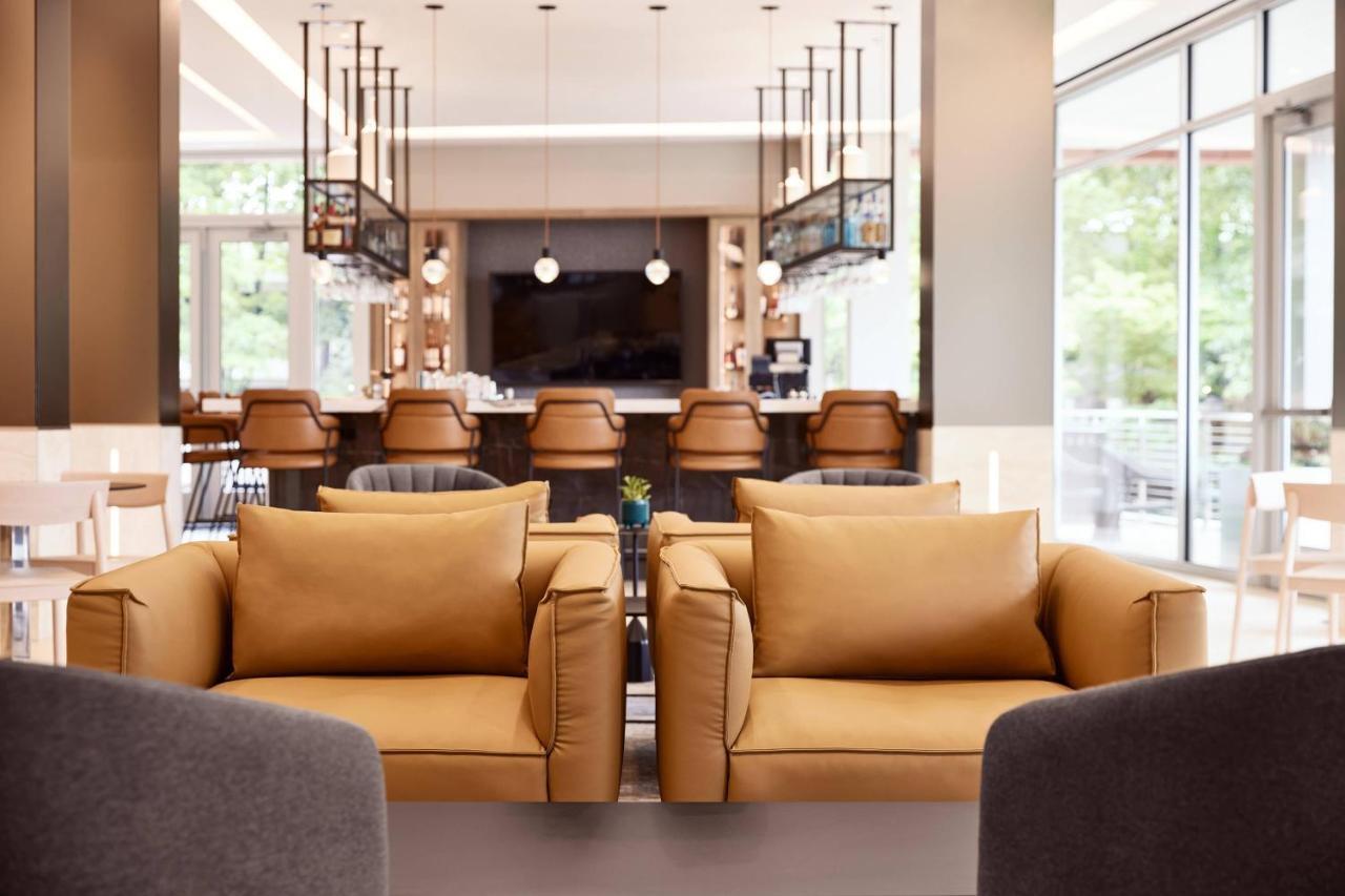 Ac Hotel By Marriott Atlanta Perimeter Дънууди Екстериор снимка