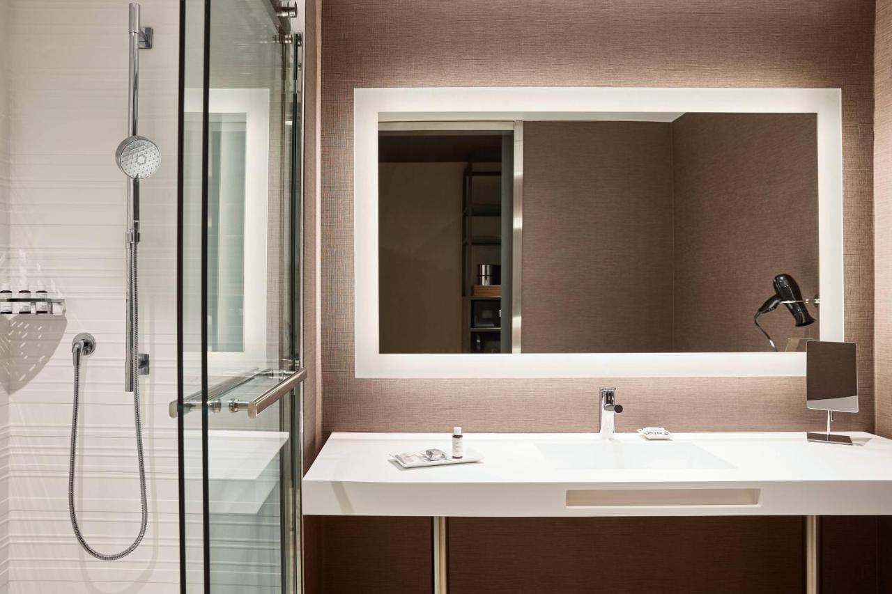 Ac Hotel By Marriott Atlanta Perimeter Дънууди Екстериор снимка